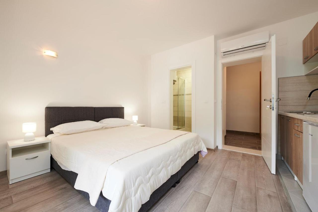 Cutan Apartment Trogir Exterior foto