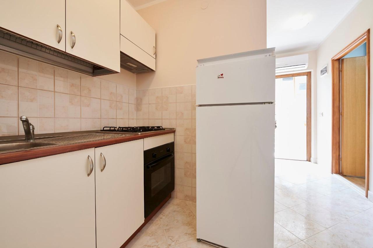 Cutan Apartment Trogir Exterior foto