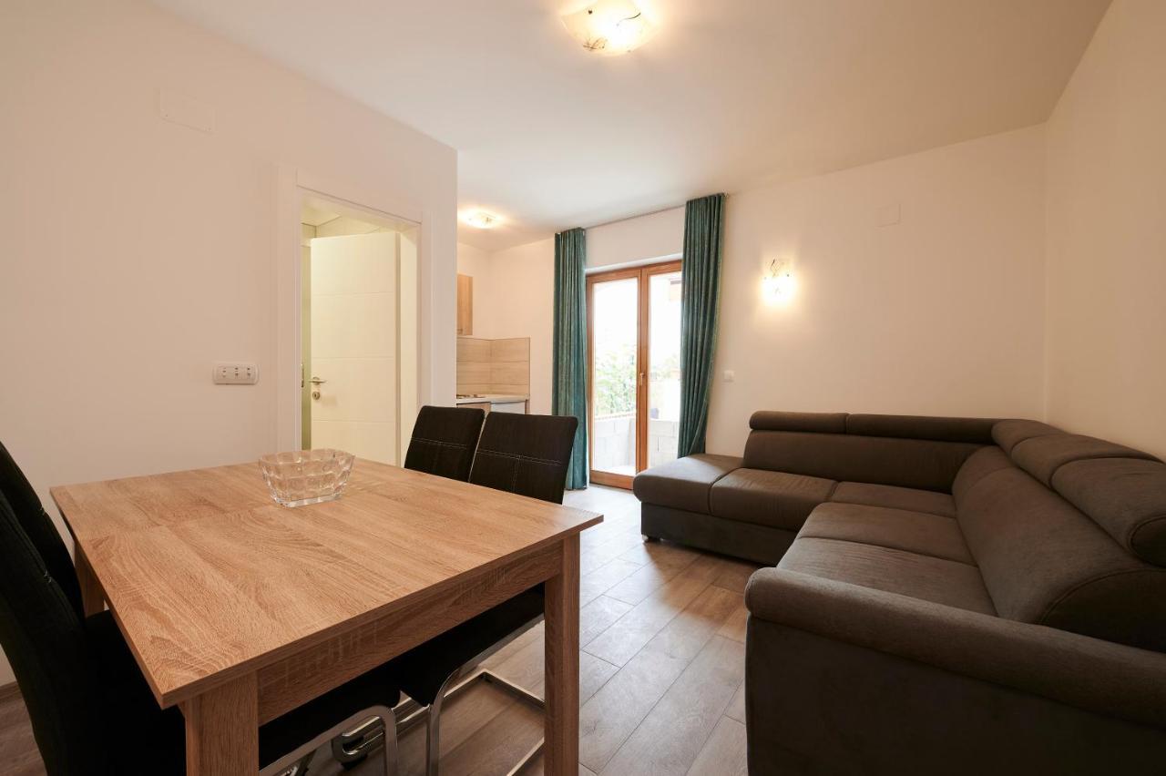 Cutan Apartment Trogir Exterior foto