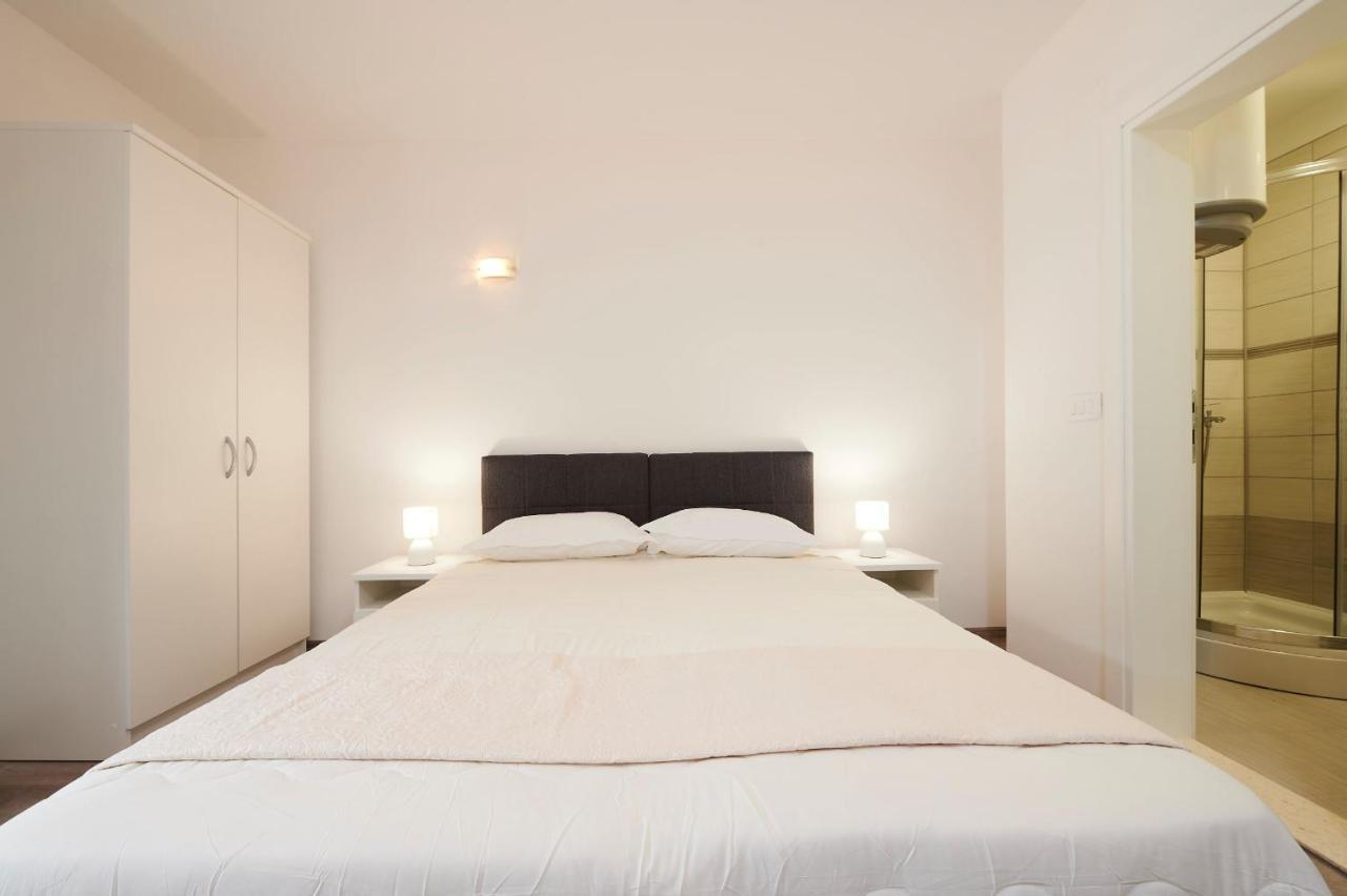 Cutan Apartment Trogir Exterior foto